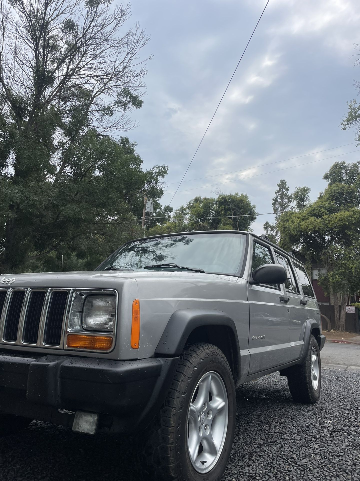 2000 Jeep Cherokee