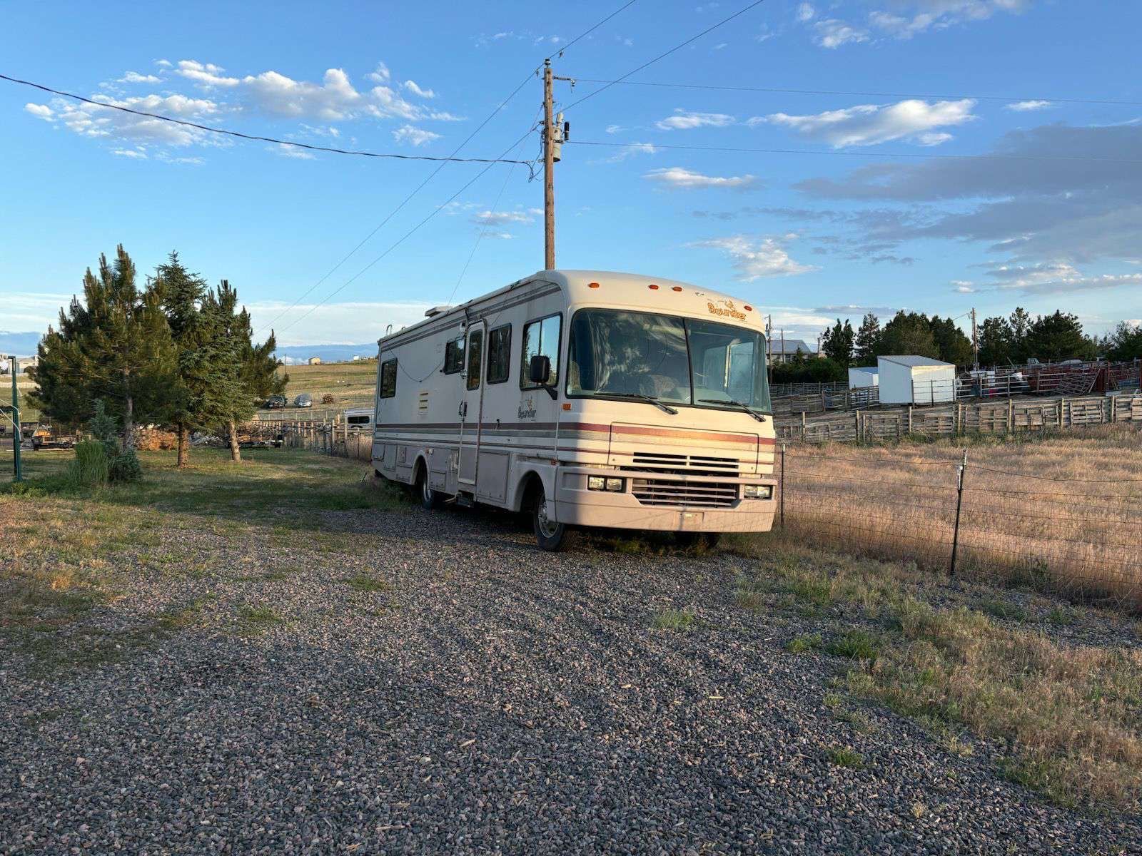 RV RUNS AND DRIVES
