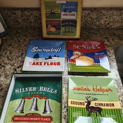 Oneida Dessert Plates (4)