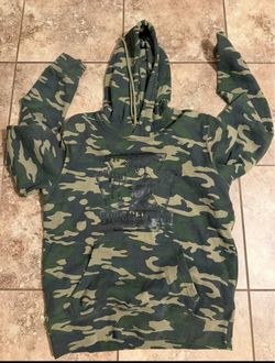 Men’s medium TR hoodie