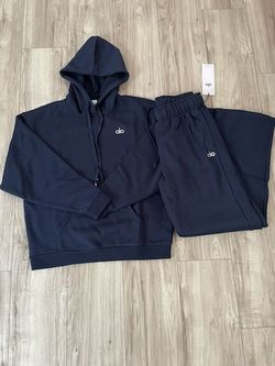 Alo sweatsuit