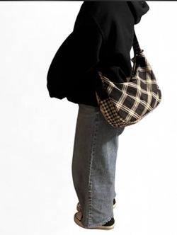 Cream and black plaid BAGGU CRESCENT BAG
