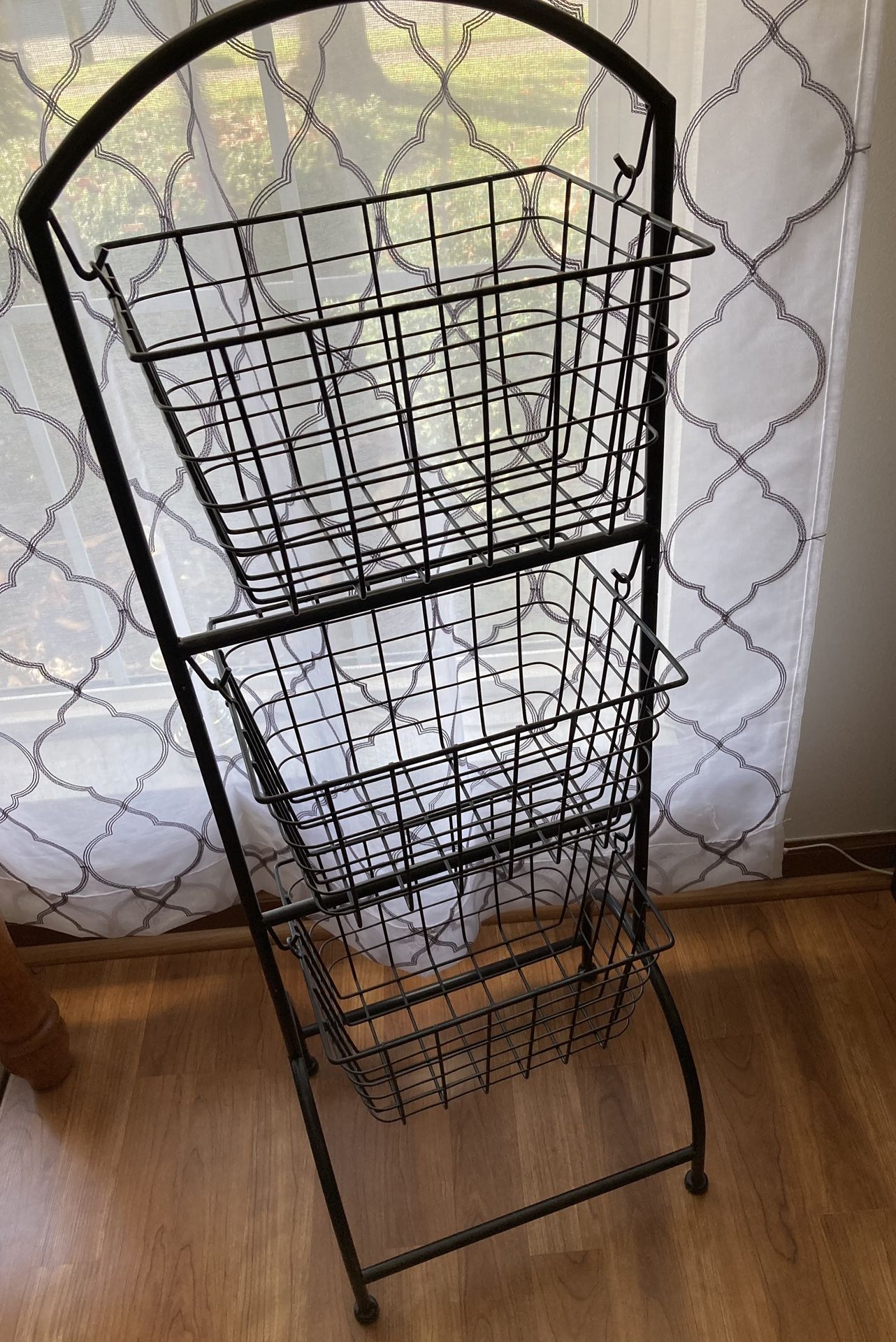 Kirklands Black Metal Standing Swinging Basket Stand / Rack