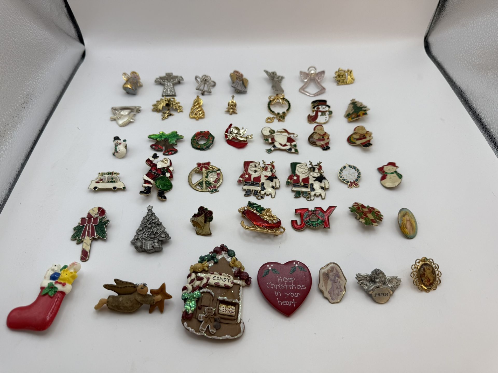Angels Christmas Holiday Lot Of 42 Pins