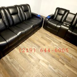 BLACK FULL POWER BRAND NEW SOFA AND LOVESEAT 