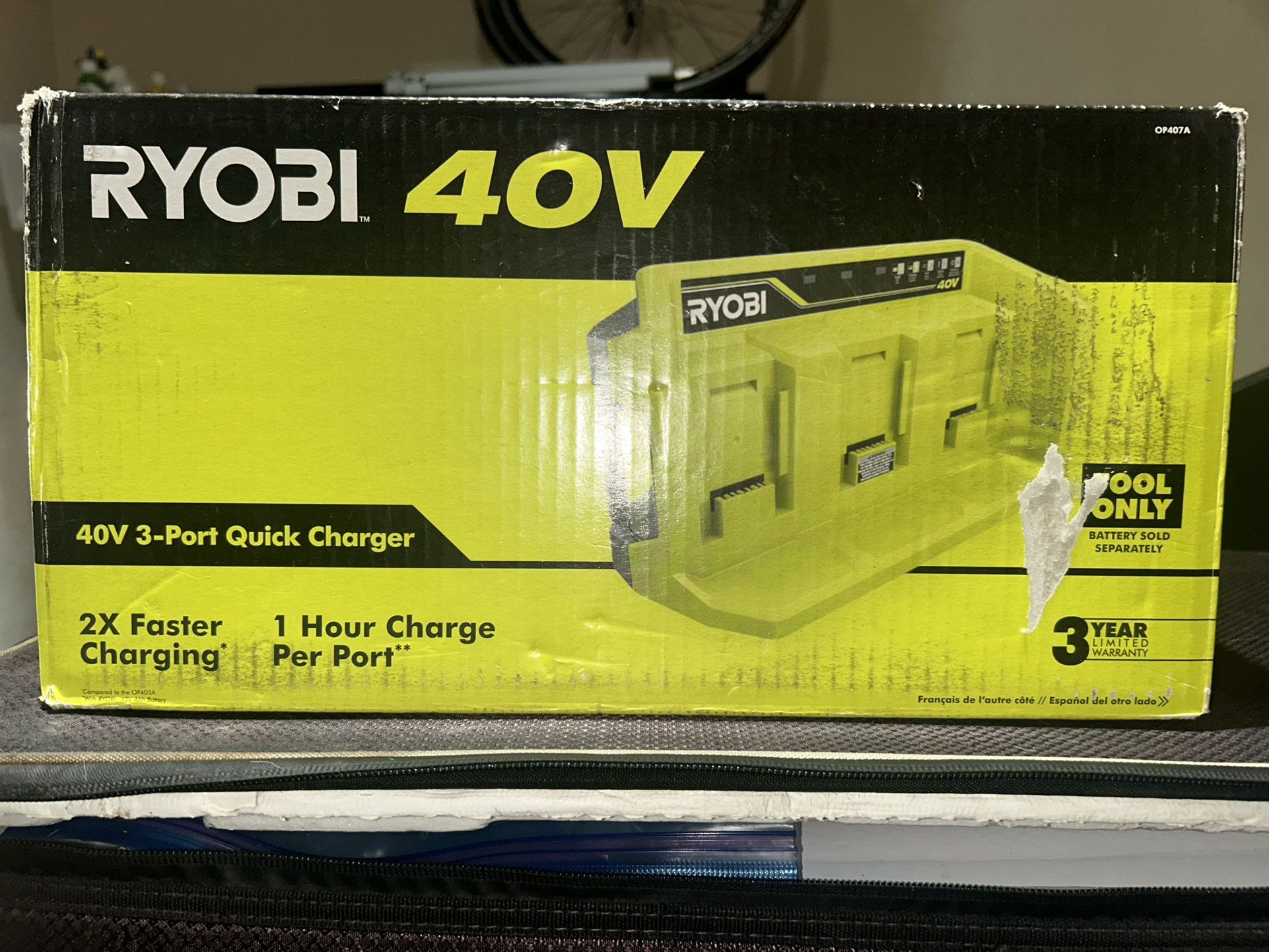 OPEN BOX NEW - RYOBI 40V 3-Port Quick Charger