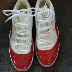 Jordan 11 Low Cherry 