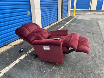 LAZYBOY WALL POWER RECLINER CHAIR