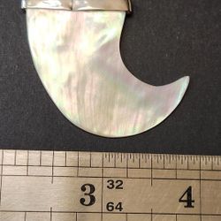 From Tahiti. Pendant 