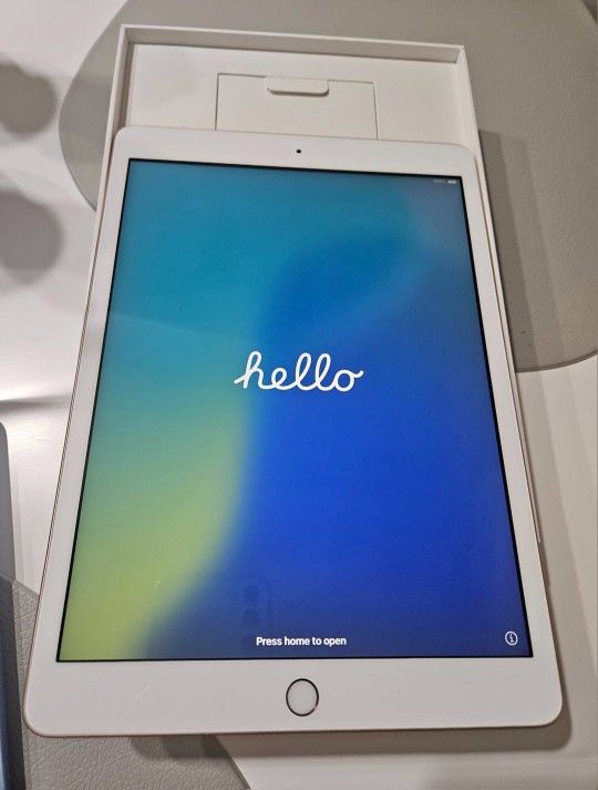 iPad 7th Generation. cellular and Wi-Fi Internet access. Excellent Condition