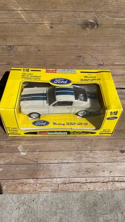 Jouef evolution 1:18 die cast ford  Mustang 350 GT 65.
