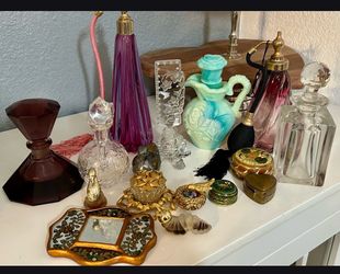 Estate Vintage perfume bottles