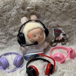 Labubu Headphones With Detachable Microphone . 