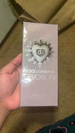 Dolce and gabbanaLemon , coffe , patchouli perfume