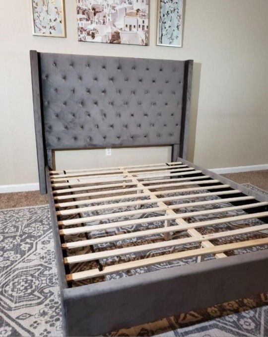 FOR SALE: Brand New Queen Bed Frame & Mattress Set – Modern & Comfortable!