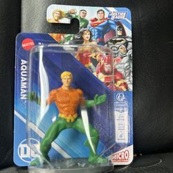 DC Justice League Aquaman Mini Collector Set