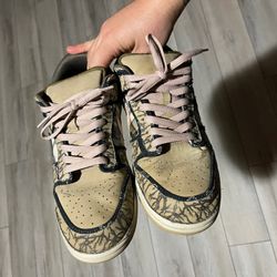 Travis Scott Nike Dunk SB