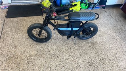 Razor Rambler 16-modified