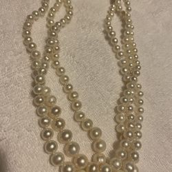Genuine Pearls 3 Strands