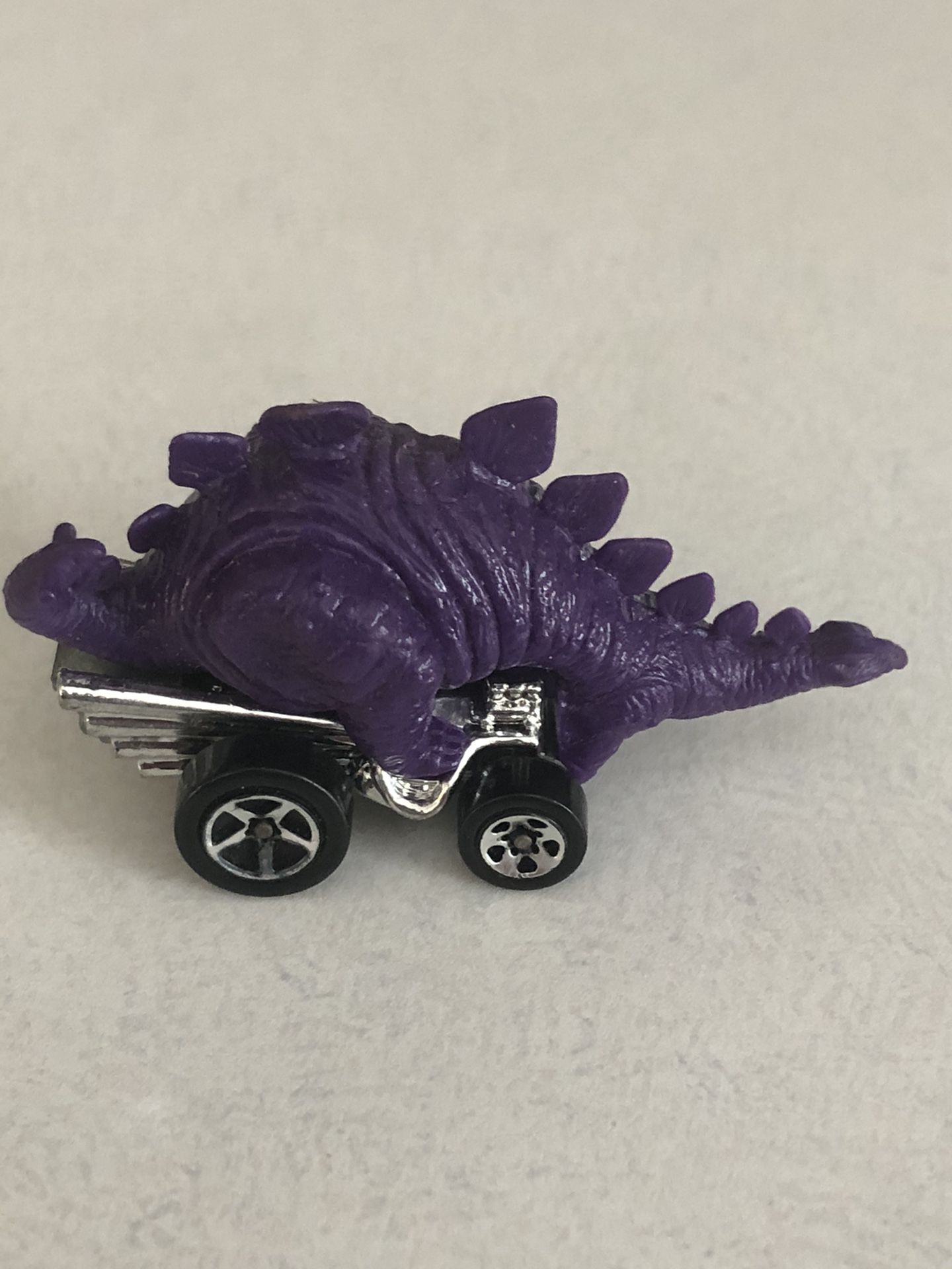 1994 Hot Wheels Purple Dinosaur Stegosaurus
