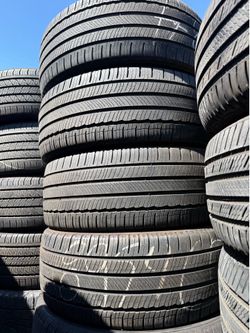 235/45r18  michelin  tires en excelentes condiciones de vida las 4