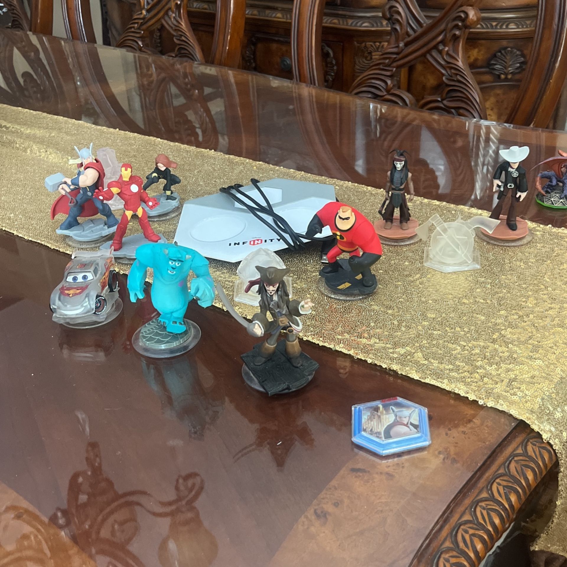 Disney Infinity 1.0 And 2.0 Starter Packs + Extra