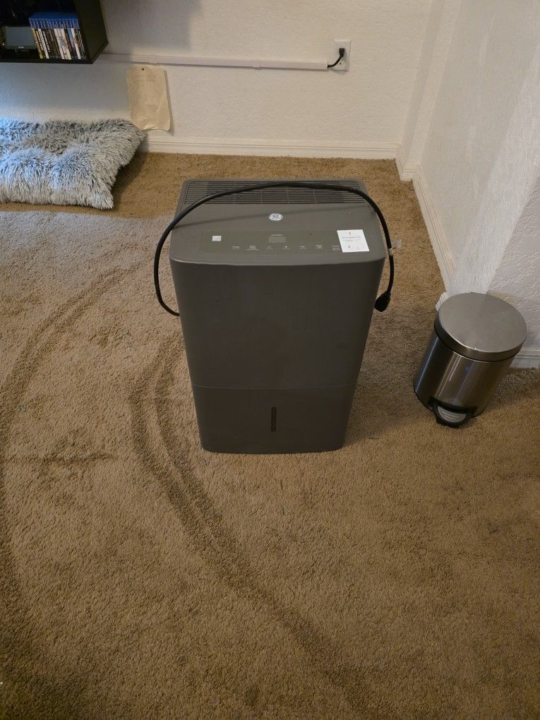 GE HUMIDIFIER 45.53 PINTS