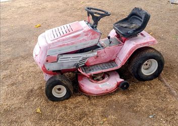 OHV BRIGGS&STRATTON RIDING MOWER