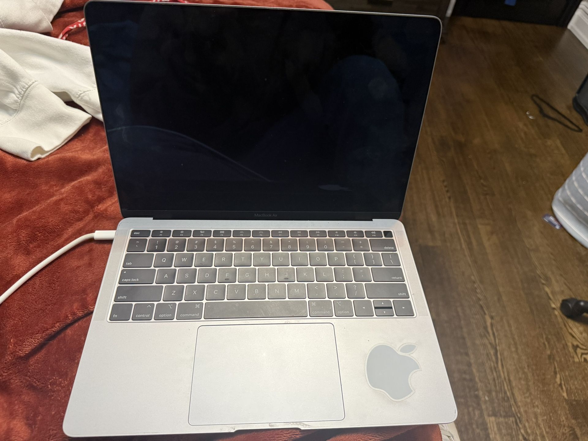 MacBook Air 13”