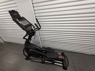 SOLE E25 Elliptical Trainer