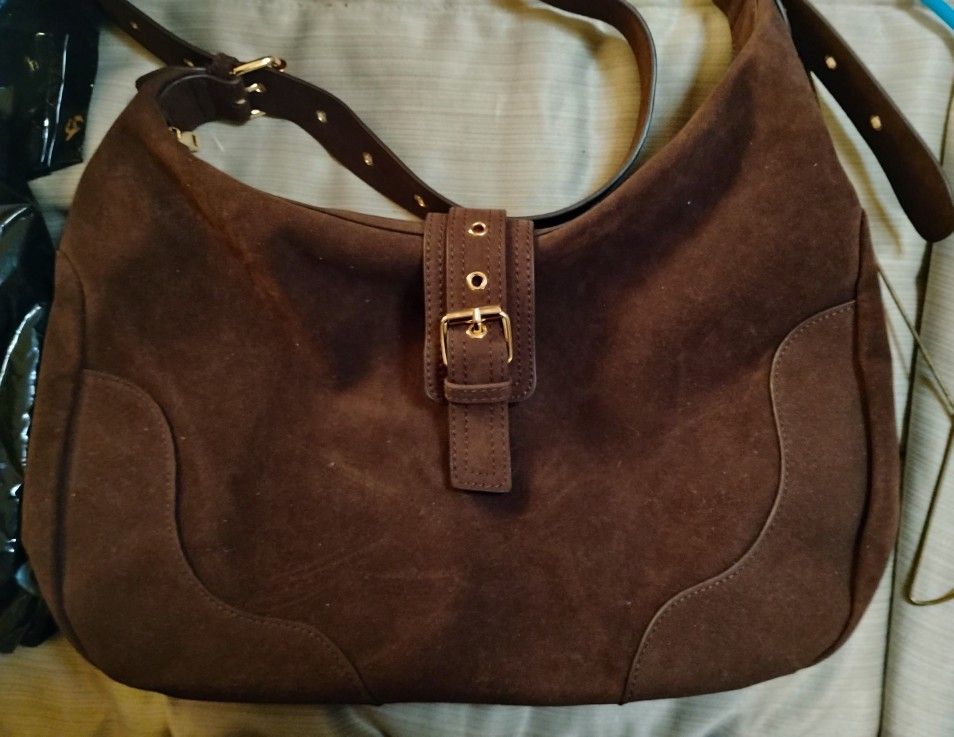 BUCKLE SUEDE TOTE BAG