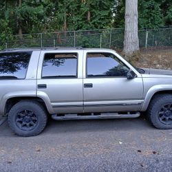 2000 Chevrolet Tahoe