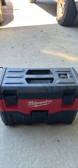 Milwaukee m18 vacuum