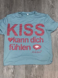 Achihara "KISS kann dich fühlen" Graphic T-Shirt