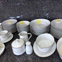 Fine  China Noritake Local Pick Up Only In Kendall Area 
