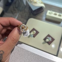 18k Horse Ring 