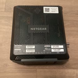 NETGEAR AC1900 Nighthawk Wi-Fi Cable Modem Router, C7000V2