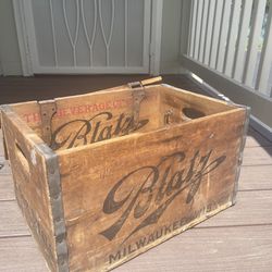 Antique/Vintage Blatz Beer Co. Wooden  Bottle Crate Milwaukee Wis.