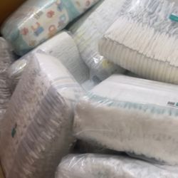 DIAPERS SIZE 8 ‼️ ( Pampers Brand) 30ct