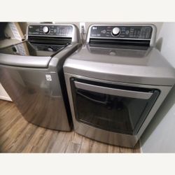 LG Washer And Gas Dryer - Set Extra Large