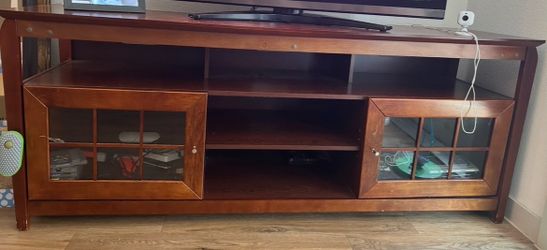Tv stand