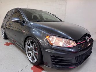 2017 Volkswagen Golf GTI