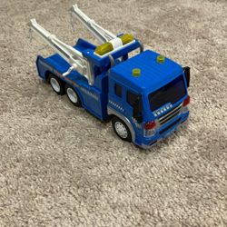 Toy Tow-Truck Rotating Crane Arms