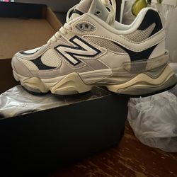 New! Women Sneakers!