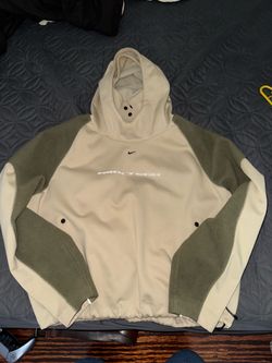 Nike tech boreas hoodie (size L)