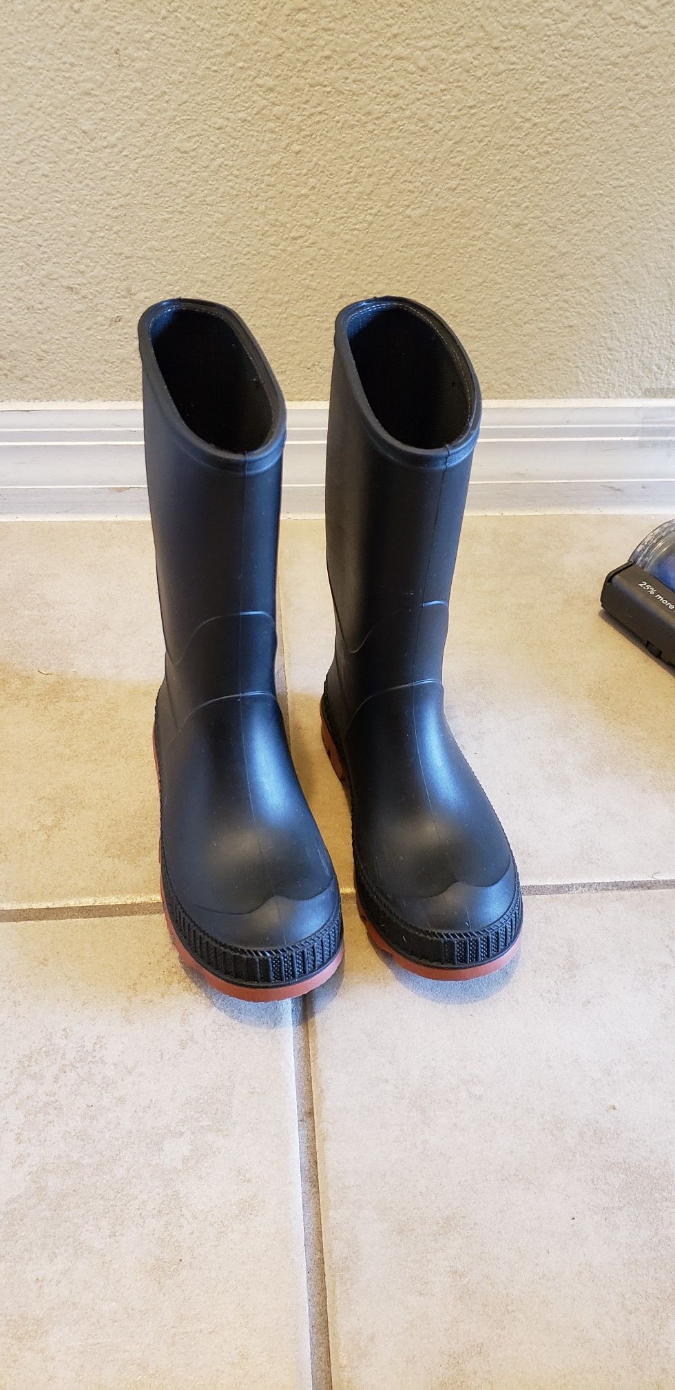 Boys rain boots size 13 kids