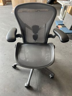 NEW HERMAN MILLER AERON CHAIR 