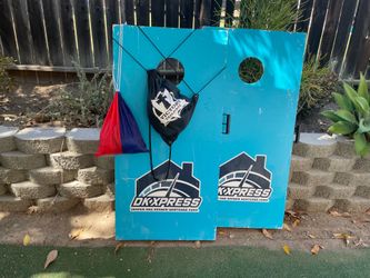 CORNHOLE 2 Sets of bags