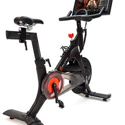 Peloton Bike Like NEW!!  With Heart Monitor, Weights And Headphones  Dont Miss The Opportunity