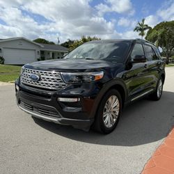 2020 Ford Explorer